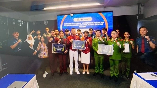 Học viên Học viện CSND giành giải Ba tại Cuộc thi nghiên cứu khoa học sinh viên Cảnh sát Châu Á 2025 - tự hào quá đi!