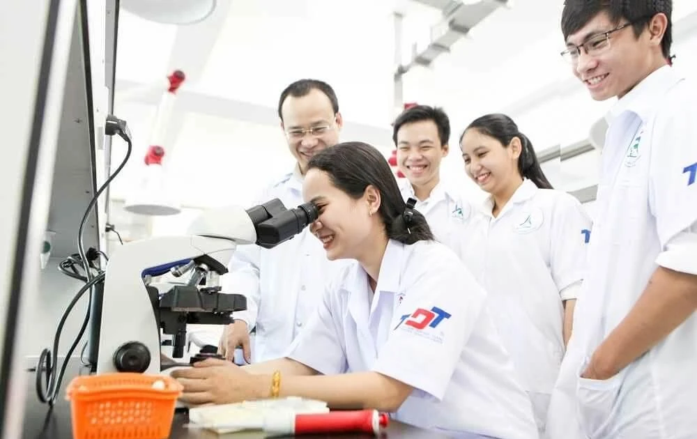 ĐH Tôn Đức Thắng giảm mạnh chỉ tiêu xét tuyển theo điểm thi THPT - Gen Z nên biết!