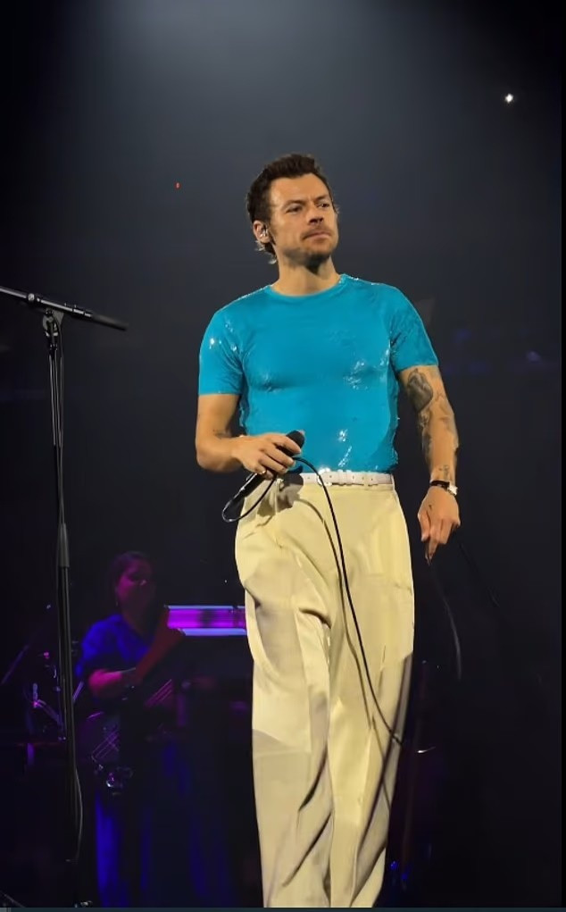 32a11e7ca124fc98c5b1.jpg