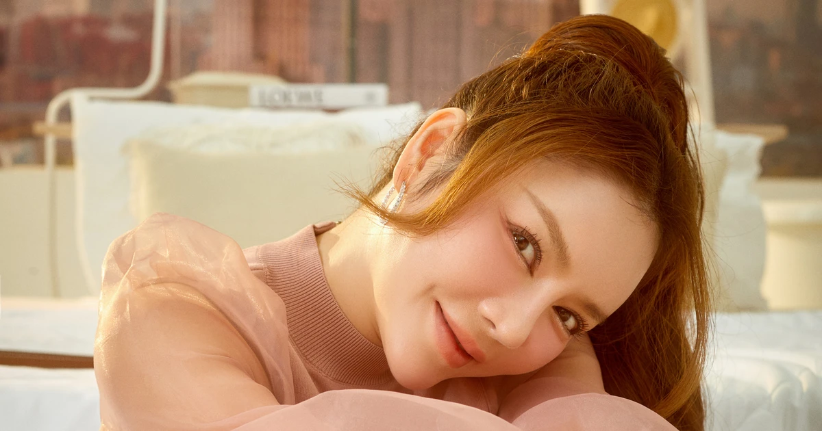Chị đẹp Lý Nhã Kỳ khoe body "căng đét", đeo trang sức tiền tỷ lên người nhìn mà choáng váng