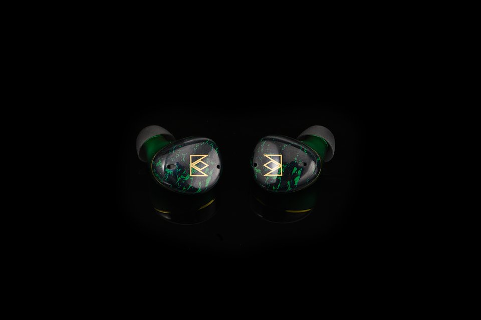 33a0cdaa79bb81d0ae92.jpg