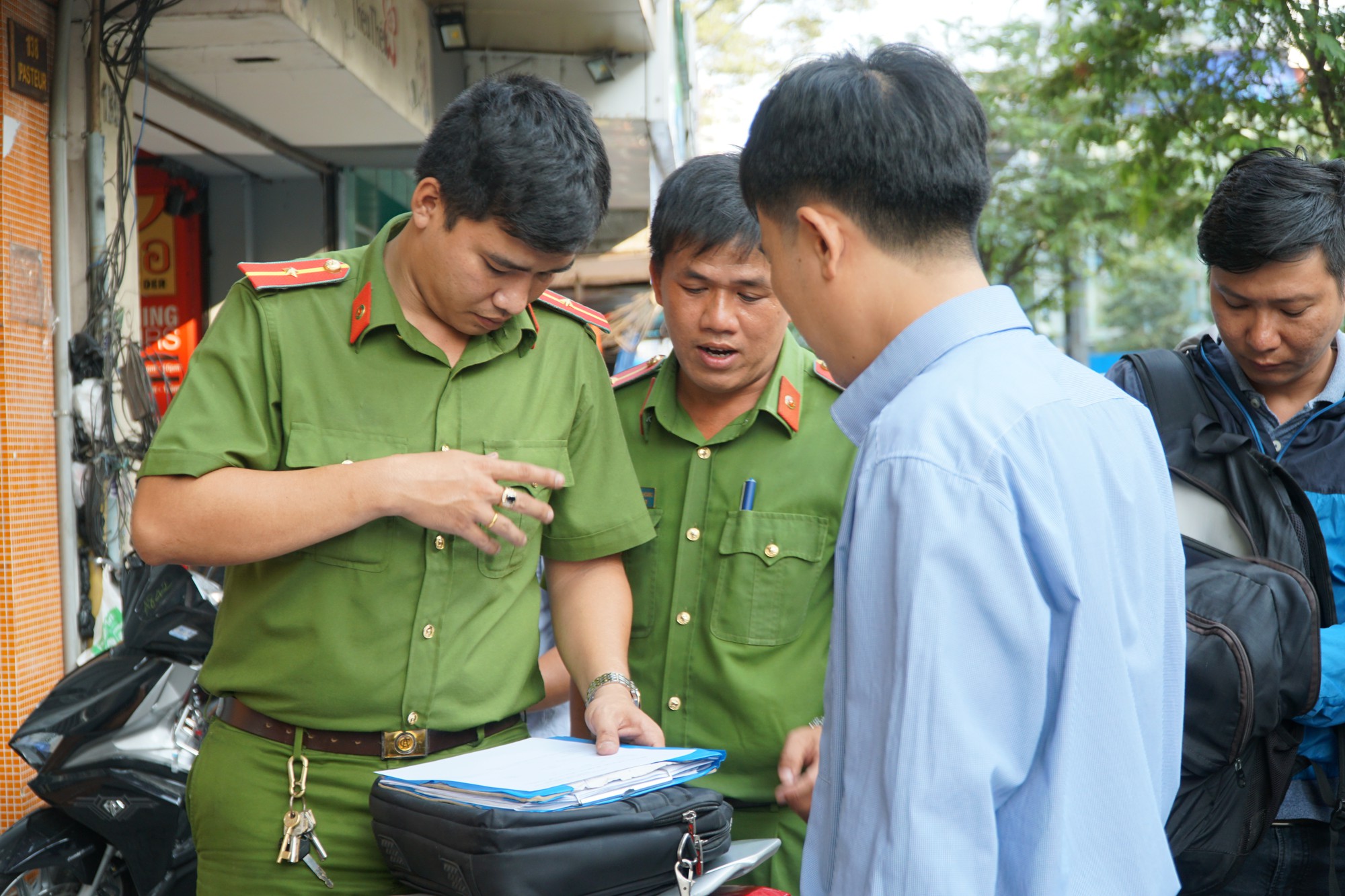 33d8cadfc69e67881c18.jpg