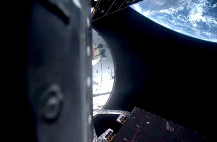 33e558580bc68aac0bb2.png