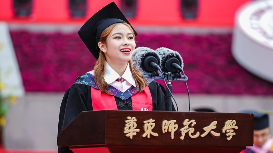 Nữ sinh Việt vừa giật luôn vị trí thủ khoa tốt nghiệp ngành tiếng Anh tại ĐH Sư phạm Hoa Đông ✨