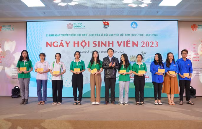 345d16a3cca70af69e6c.jpg