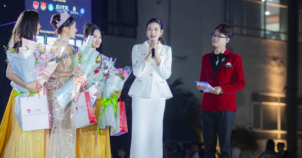 Plot twist cực mạnh: Từ dancer "bụi bặm" đến MC đa tài của nam sinh ĐH Hà Nội