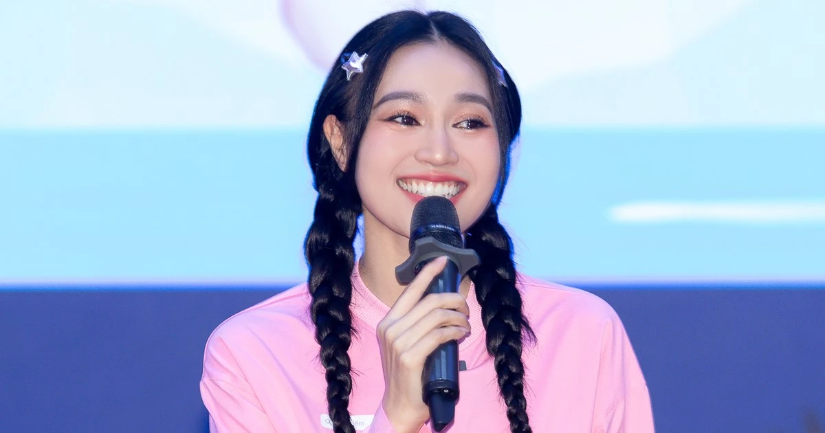 Ninh Dương Lan Ngọc bật mí cách "healing" vượt qua drama cuộc sống cùng hội sinh viên