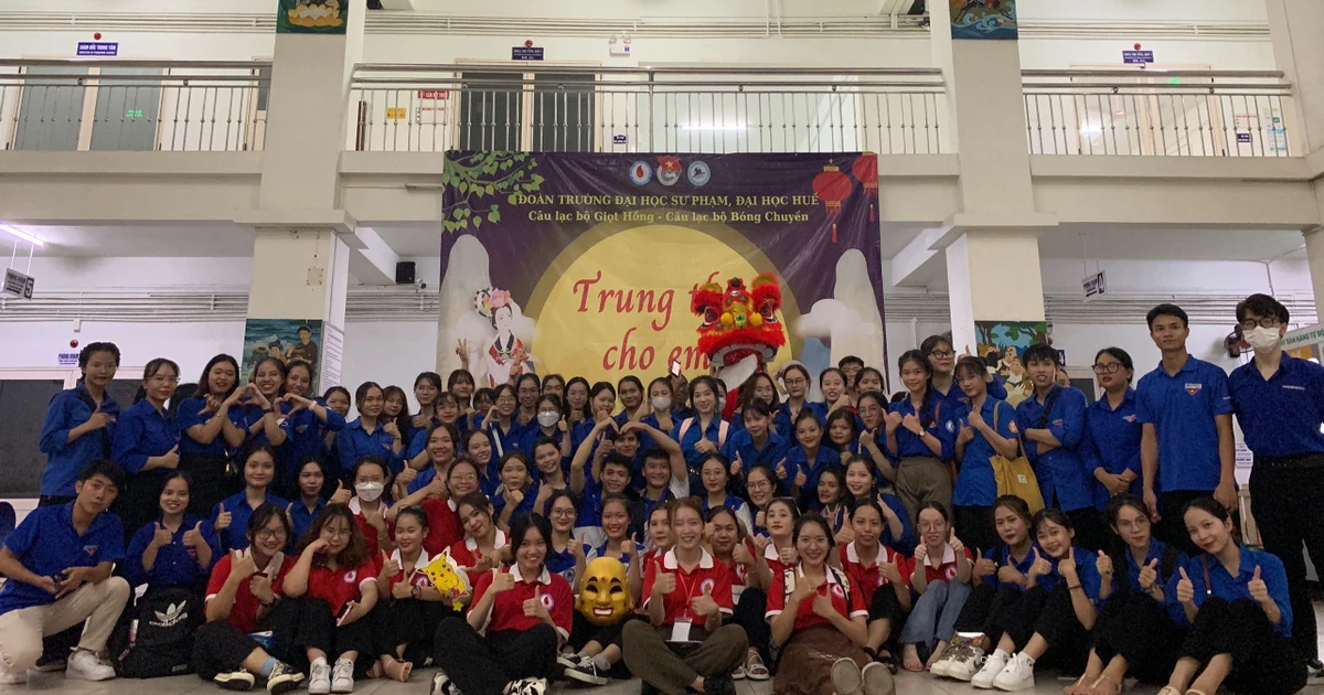 CLB Giọt Hồng - Nơi những bạn trẻ Đại học Huế gieo 'hạt sống' cho cộng đồng