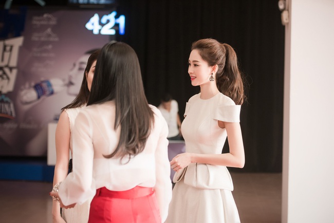 372f6ba5415b7cdc0d9c.jpg