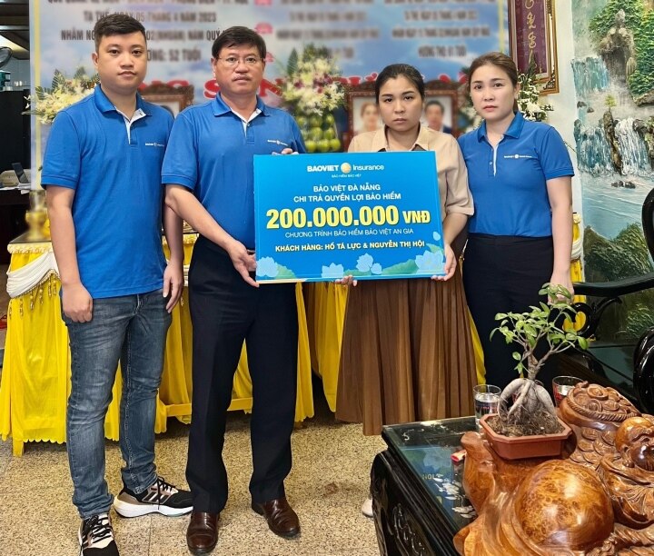 380876ccc5a678eca517.jpg