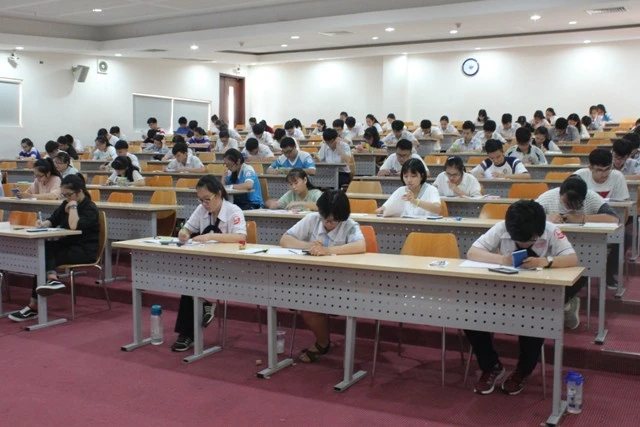ĐHQG TP.HCM chốt lịch thi đánh giá năng lực rồi nè, các bạn chuẩn bị chưa?