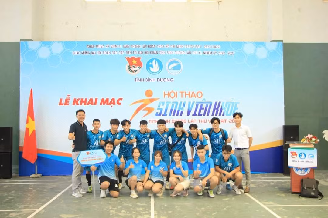 38ce5cb1d95f56437424.jpg