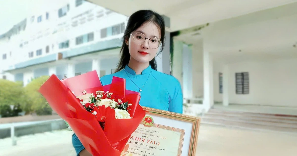 Nữ thủ khoa ĐH Quảng Nam vừa học vừa làm, quyết tâm chinh phục ước mơ nghề giáo