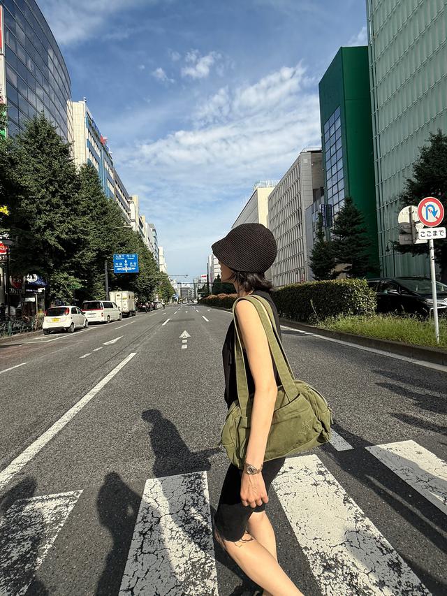 38db270caab4c1e320cf.jpg