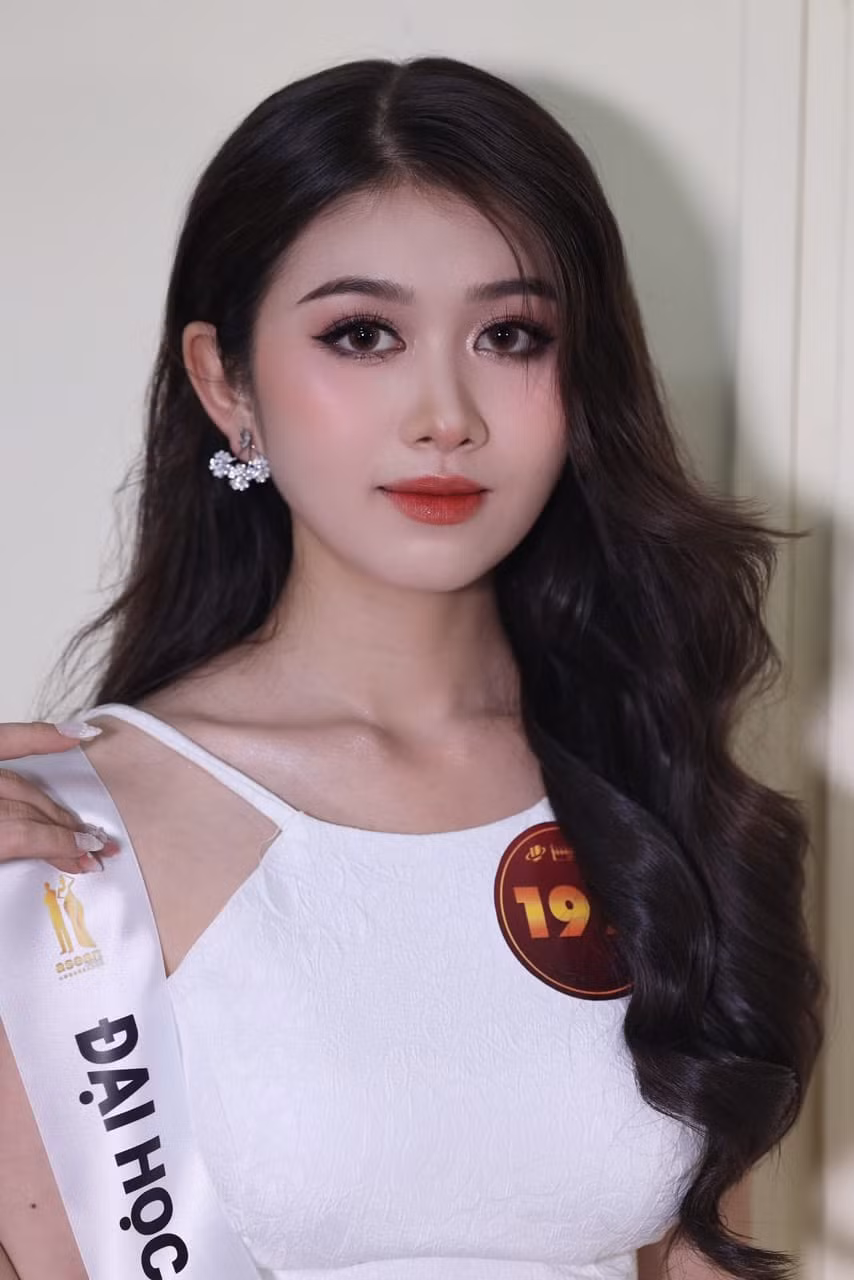 3969e78e6640c1b33cf2.jpg
