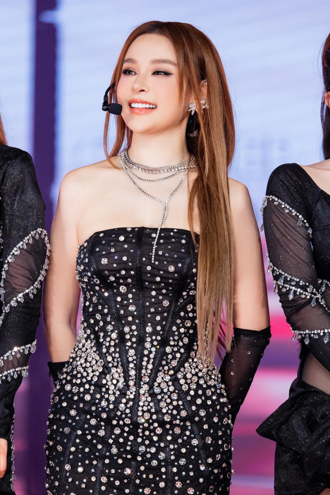 39b195ff6303953d56ed.jpg