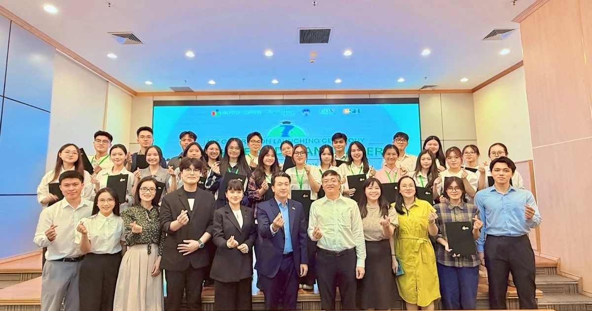 25 bạn sinh viên NEU ẵm trọn học bổng DB Global Dream Leader: Vừa nhận tiền vừa học kỹ năng, vừa làm từ thiện xịn sò ✨