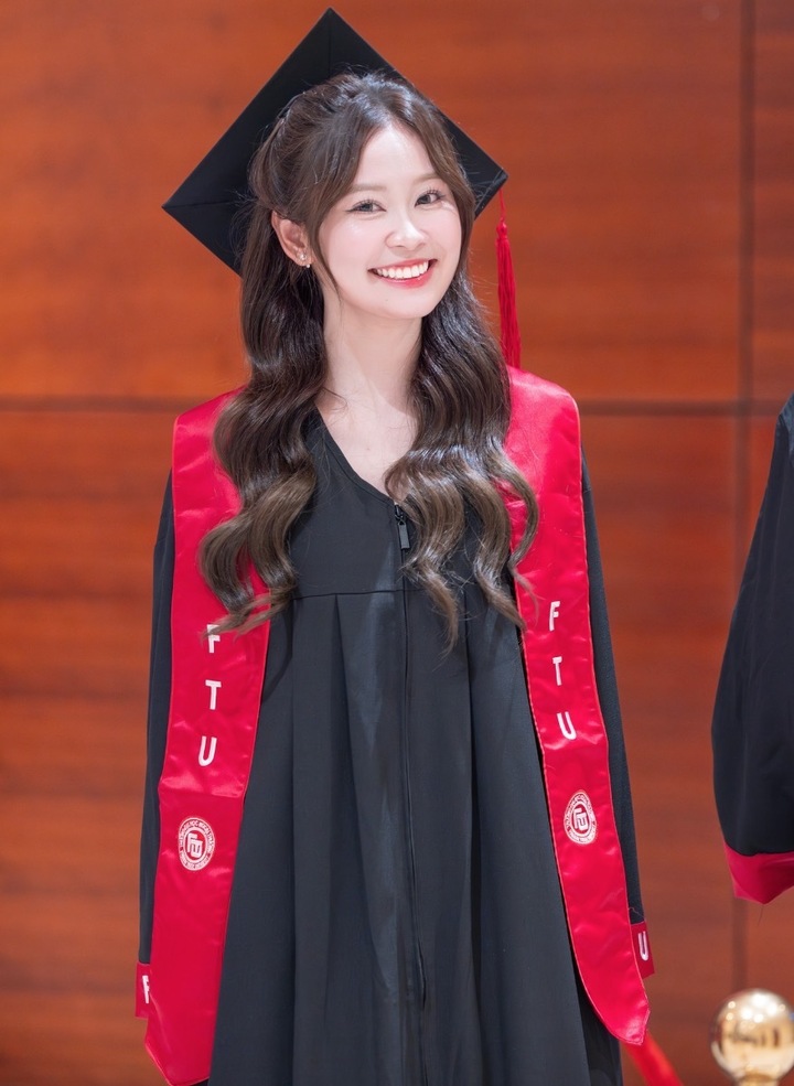 3b07a6c4c17368a3a452.jpg