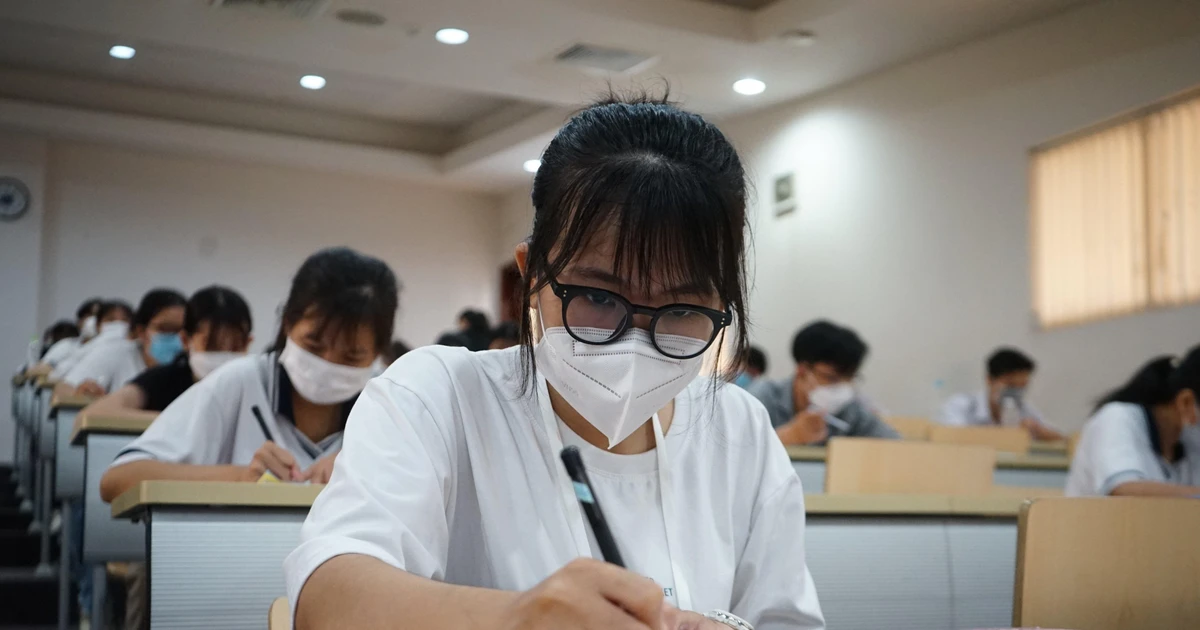 82.400 thí sinh chinh chiến kỳ thi Đánh giá năng lực 2022 đợt 1 tại TP.HCM - Năm khó nhất trong lịch sử!
