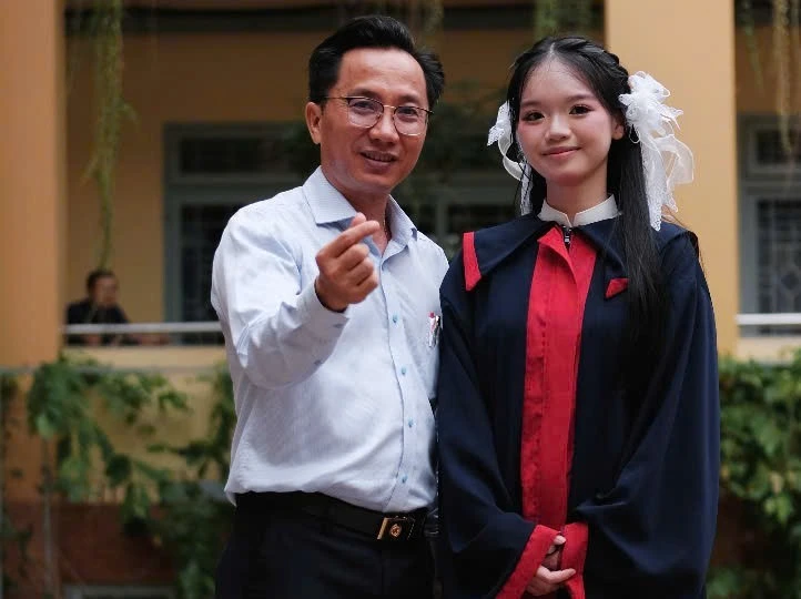 Nữ sinh Sài Gòn từng gây bão với bài phát biểu siêu xúc động tại lễ tri ân giờ đã đạt 27,75 điểm thi đại học ✨