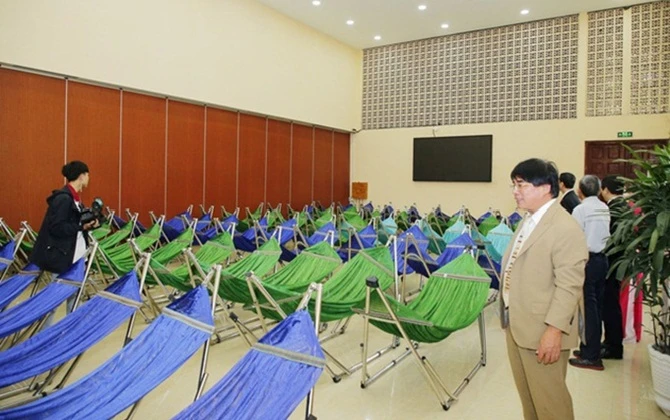 Trường đại học Sài Gòn này chiều sinh viên quá trời quá đất, lắp máy lạnh cho ngủ trưa miễn phí luôn!