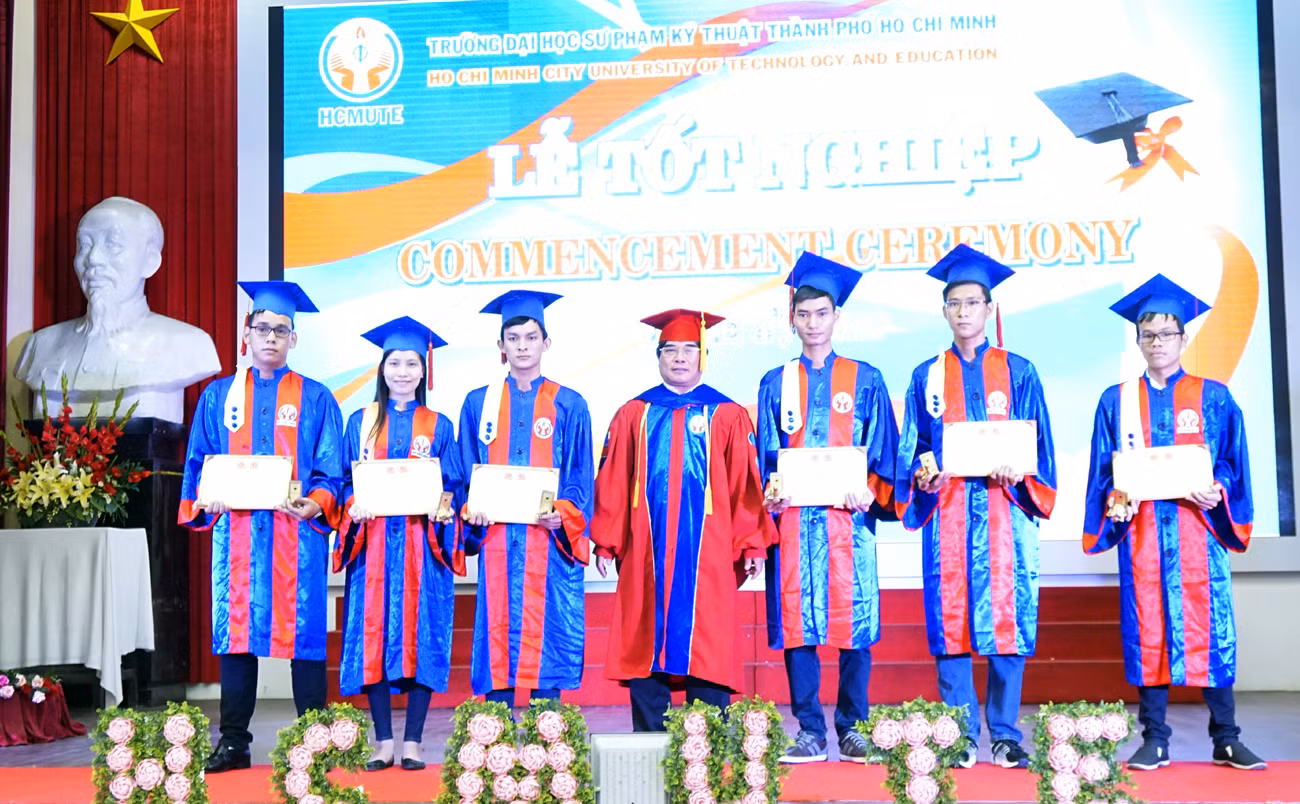 3cc6dcb9577ed3fea366.jpg