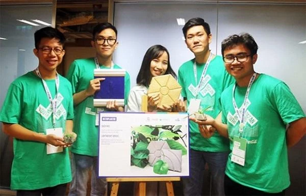 Ơ kìa! Hóa ra vỏ hộp cơm cũng có thể thành vật liệu xây dựng đấy các bạn ơi! ️♻️