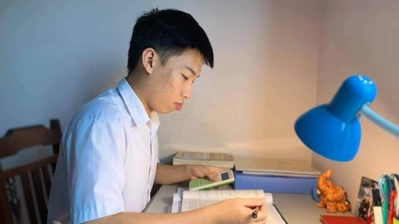 Chàng thủ khoa ĐH Dược Hà Nội và hành trình biến ước mơ thành sự thật