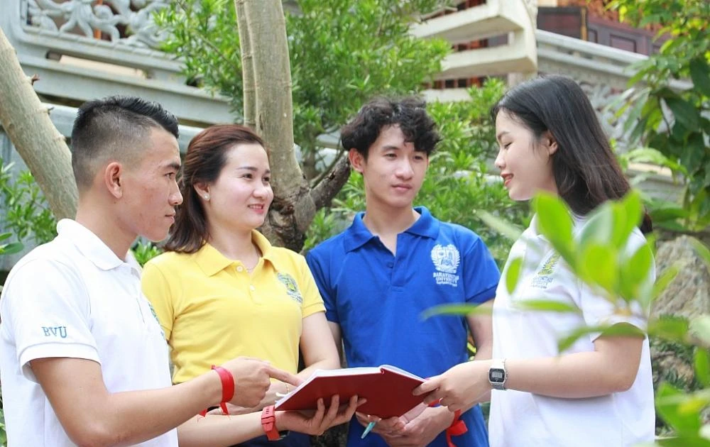 Bà Rịa - Vũng Tàu hỗ trợ sinh viên nghèo gần 12 triệu đồng/năm - Tin vui cho hội học trò!