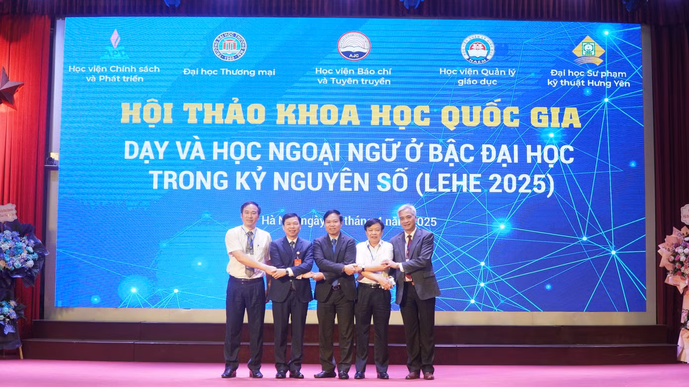 400cd5ac253af8104b5f.jpg