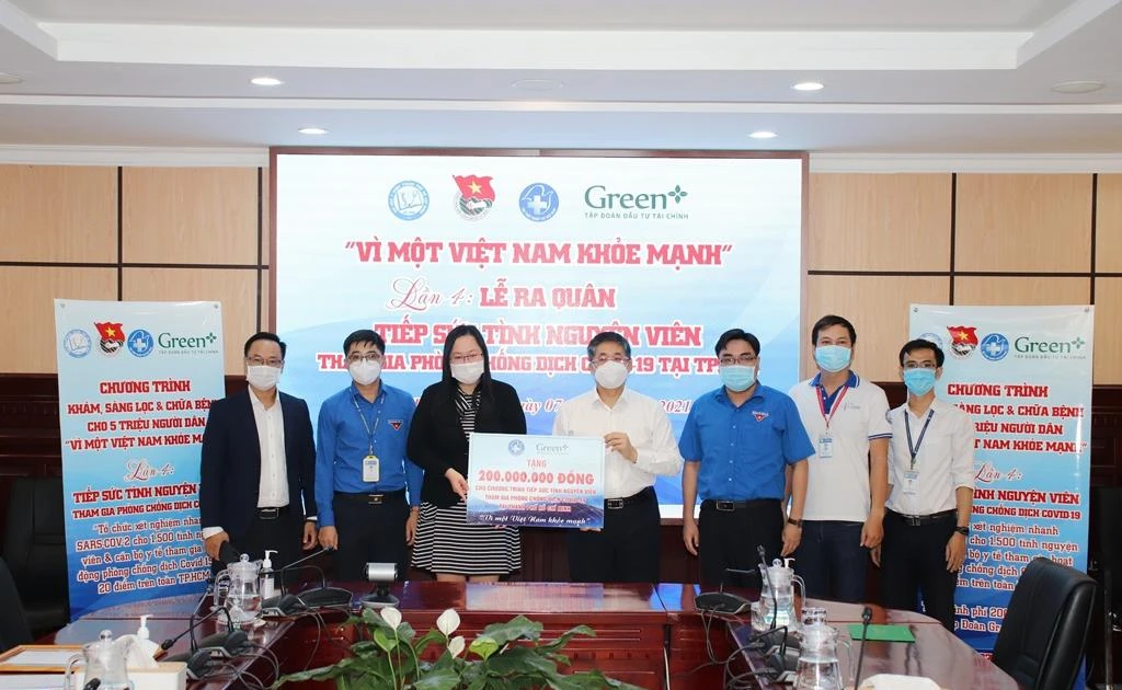 Hội tình nguyện viên xông pha tuyến đầu chống dịch được tiếp sức nhiệt tình