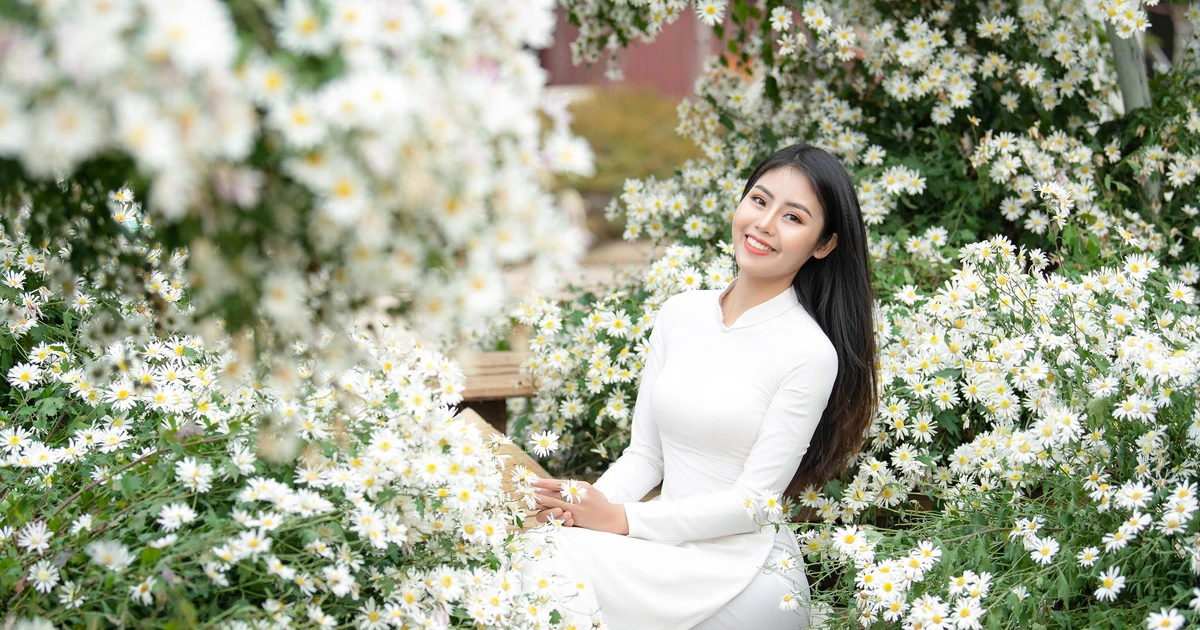 Hoa khôi game thủ mang vẻ đẹp tỏa nắng - Từ "xác chết trôi sông" đến nữ hoàng sàn đấu ✨