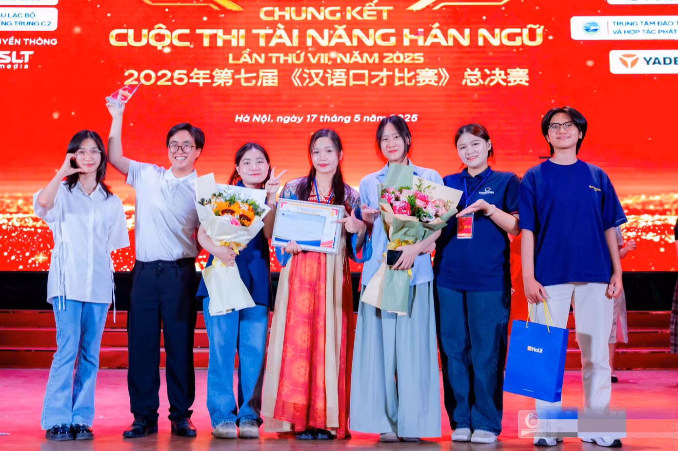 4068cfc7c0d680d997fe.jpg