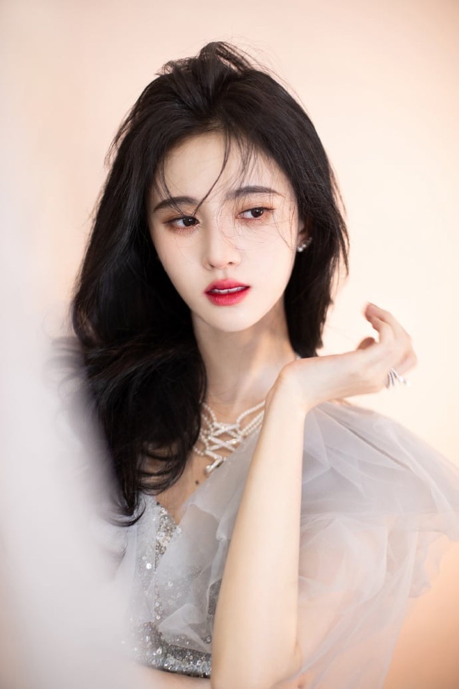 40b605050f50d8c2fb49.jpg