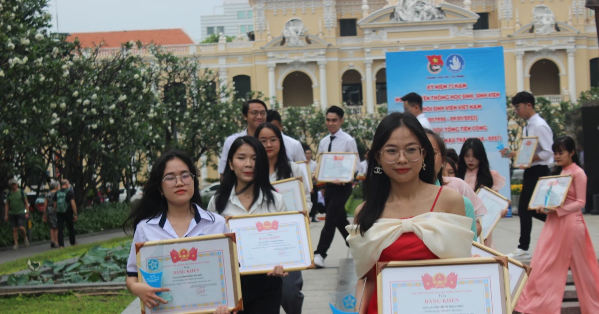 Thành Đoàn TP.HCM vinh danh những sinh viên 5 tốt xịn sò nhất năm