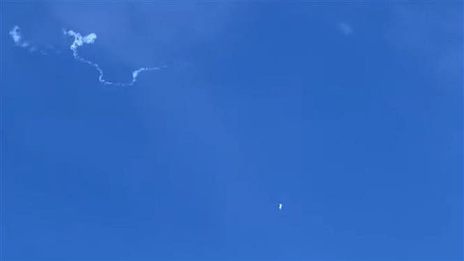 4260db04e6f11e045cd2.jpg
