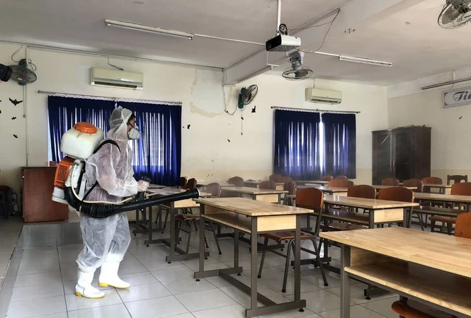 TP.HCM xét nghiệm COVID-19 cho toàn bộ nhân sự tham gia kỳ thi tốt nghiệp THPT