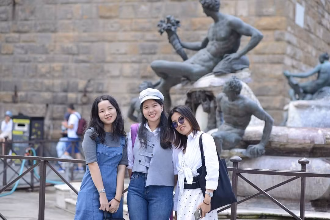 437397f7ece54d2480f3.jpg