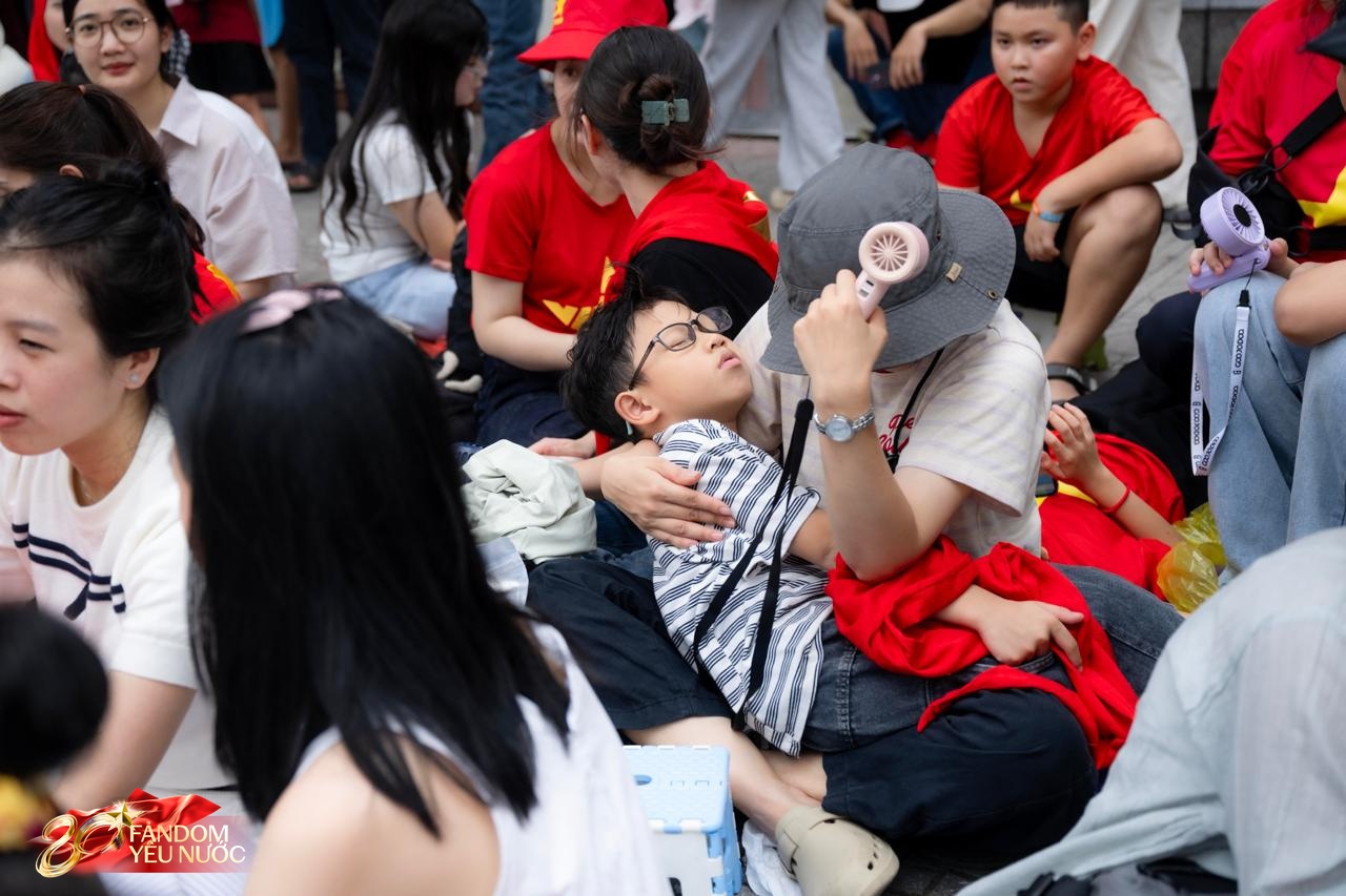 43afa08a2373b1849c4f.jpg