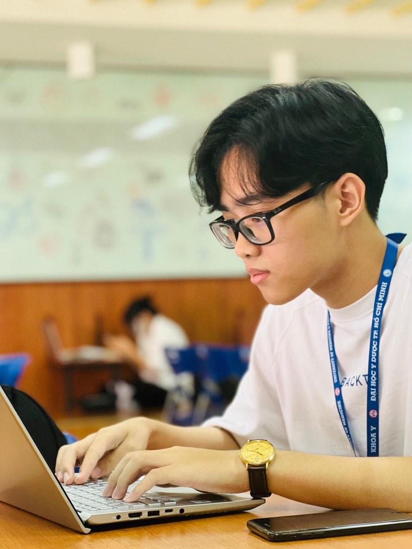 43fc808e711fdc1b9c11.jpg