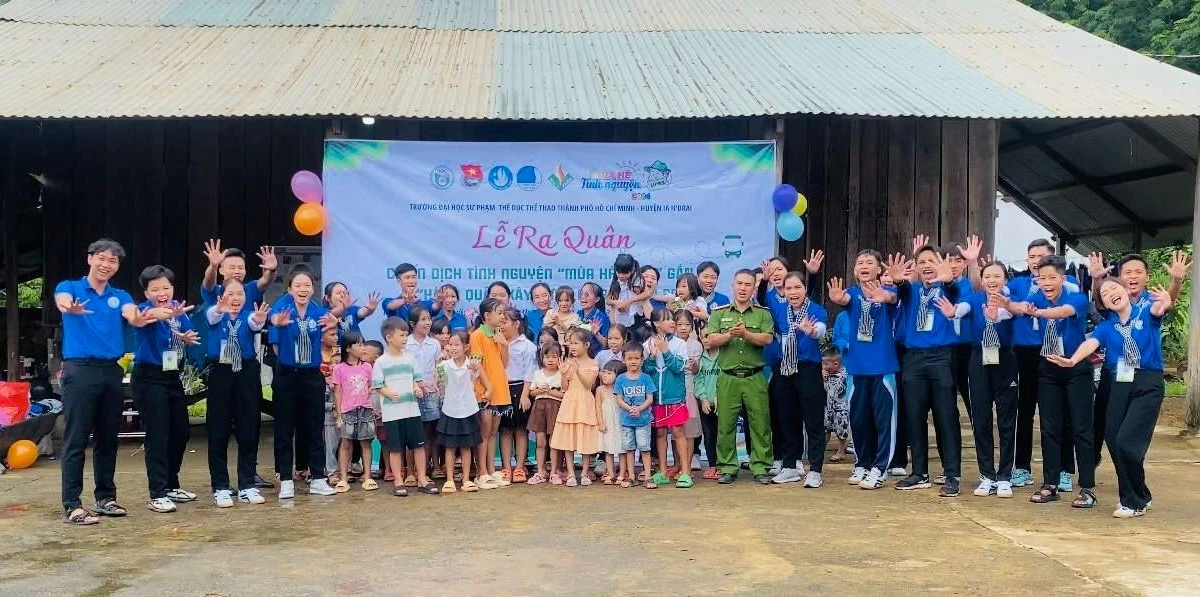 Mùa hè xanh - Nơi sinh viên vừa cống hiến vừa "nhặt" kỷ niệm đáng nhớ nhất đời
