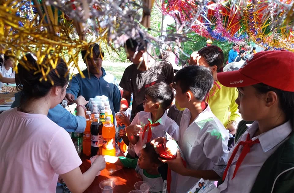 Mang Trung Thu đến với các em nhỏ vùng xa – hành trình ý nghĩa của những trái tim tình nguyện