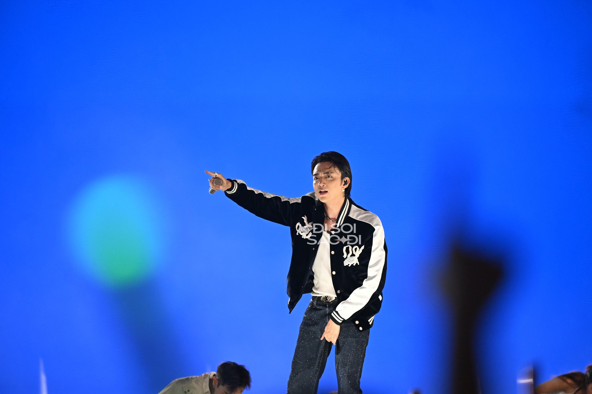 4520f396403171bcc9eb.jpg