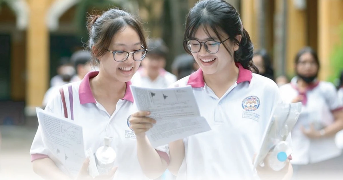 Thi tốt nghiệp THPT 2025 thay đổi "chóng mặt": Gen Z cần lưu ý ngay những điểm này! ✨