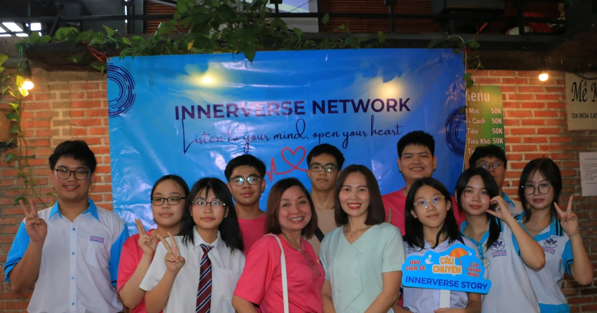 Gen Z Sài Gòn làm project 'InnerVerse' cứu rỗi tâm hồn đồng bọn