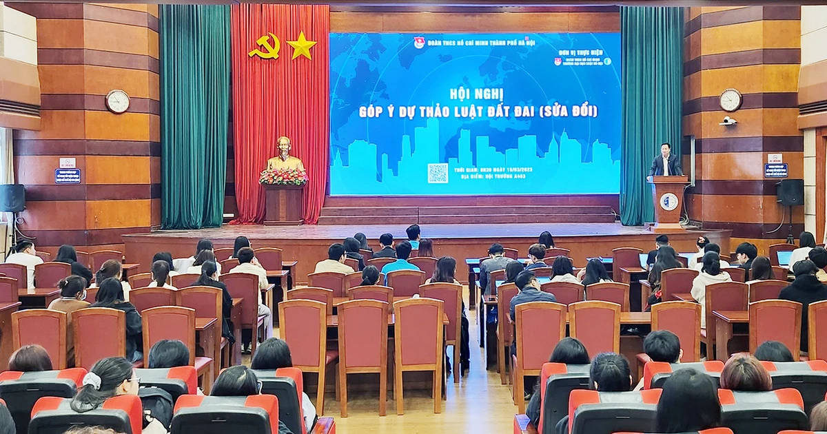 Sinh viên Thủ đô sôi nổi góp ý Dự thảo Luật Đất đai - Gen Z lên tiếng vì tương lai ️✨