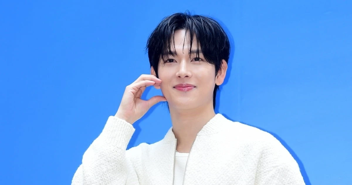 Im Si Wan chính thức về THEBLACKLABEL cùng nhà với Park Bo Gum và BLACKPINK, chuẩn bị thả solo với Kangta