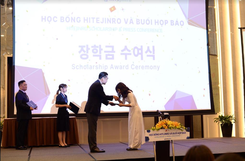 47cf6b81336adcc29a44.jpg