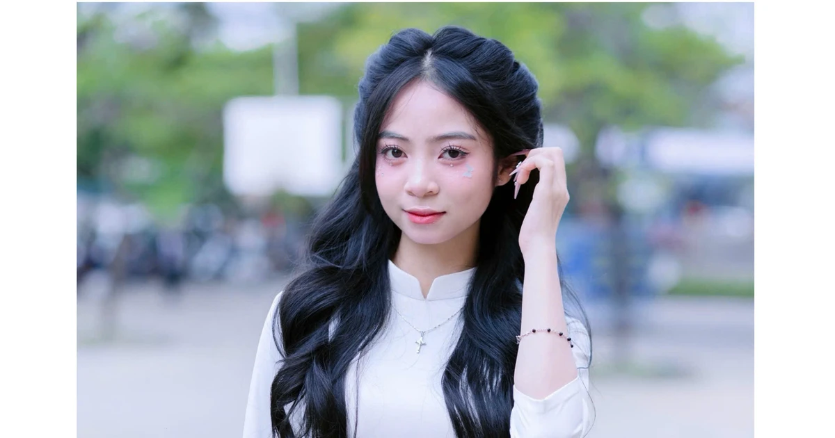 Gái xinh Thanh Hóa vượt khó đạt á khoa, ẵm học bổng xịn không tưởng
