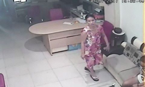 486bef59b1d8f066f383.jpg